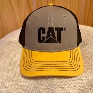 Cat Construction NWT Trucker Adjustable Black Gray Hat